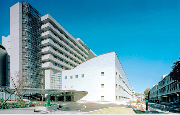 写真：NTT東日本関東病院（東京・品川区）